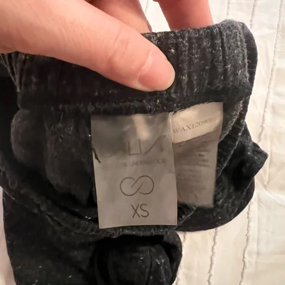 Calia (By Carrie Underwood) Athletic Shorts XS - Picture 2 of 4